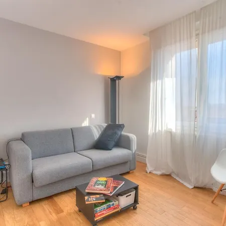 Ozenne Carmes Balcon Hyper Centre